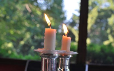 Women & Shabbat Candles
